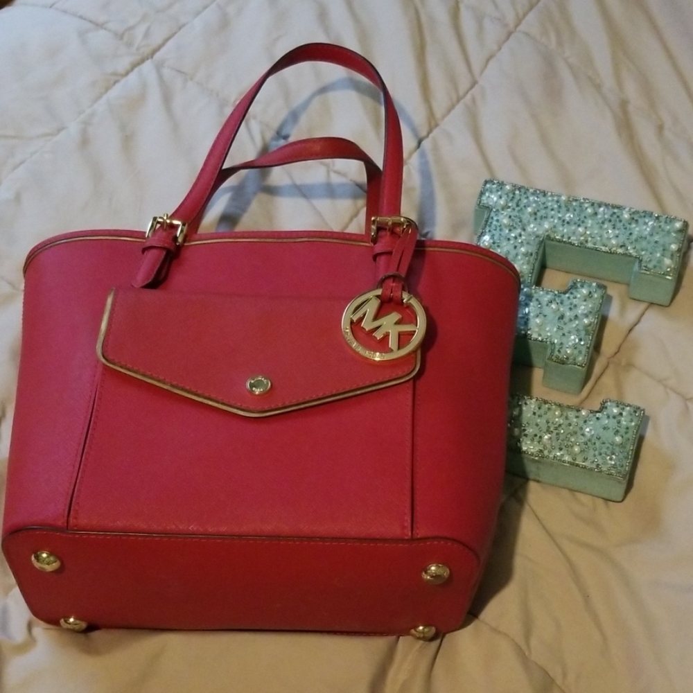 Michael Kors purse Flash sale $65 Saturday only